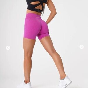 NVGTN Maui Pink Athletic Gym Women’s Biker Shorts Sz M Seamless Stretch